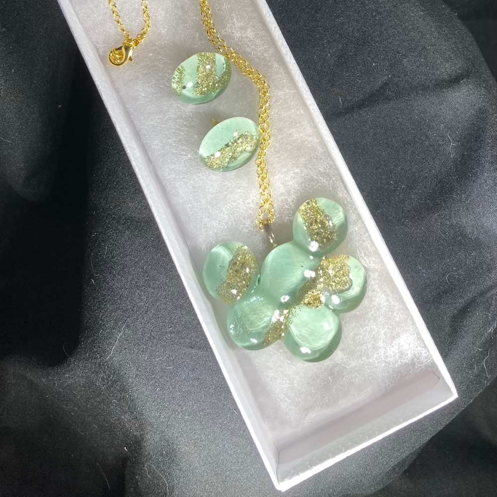 *SOLD*Seafoam Fused Glass Pendant Necklace Set